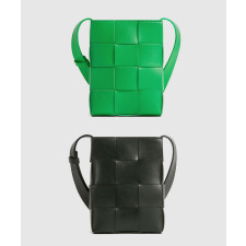 보테가베네타 카세트 폰 홀더 크로스백 729298