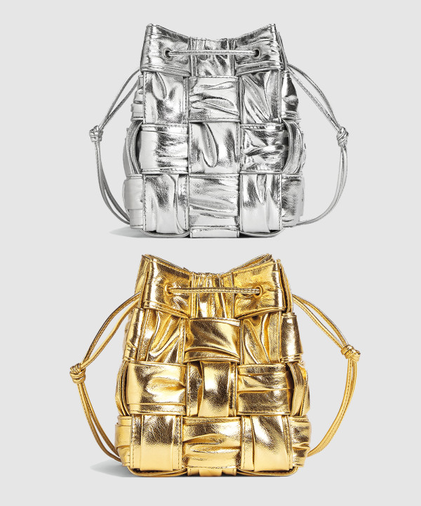 보테가베네타 스몰 카세트 버킷백 717187