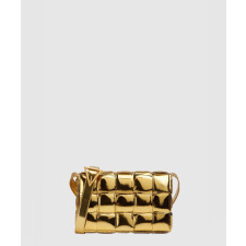 보테가베네타 스몰 패디드 카세트 백 717506