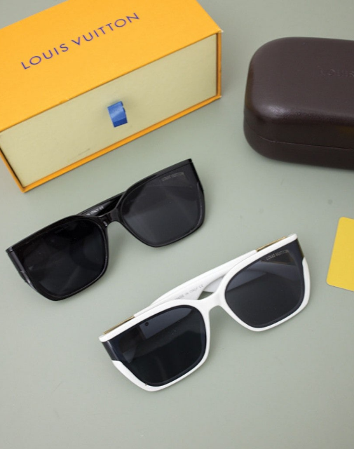 (국내배송) 루이비통 스퀘어 마린 선글라스