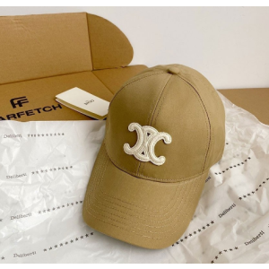 (국내배송) 셀린느 트리옹프 볼캡