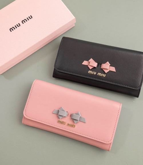 (국내배송) 미우미우 리본 장지갑