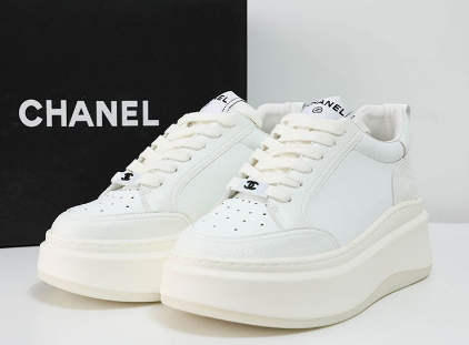 (국내배송) 샤넬 뒷로고 스니커즈