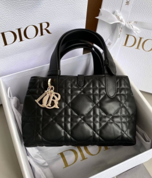 (국내배송) 디올 크리스찬 뚜쥬르 미듐 파우치 세트