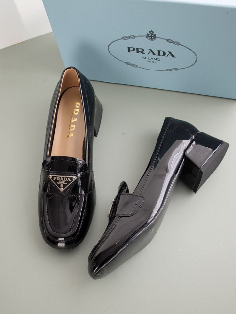 (국내배송) 프라다 여성 구두 펌프스