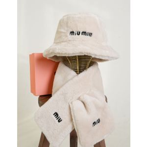(국내배송) 미우미우 자수 로고 시어링 버킷햇 & 시어링 머플러 2PCS 셋
