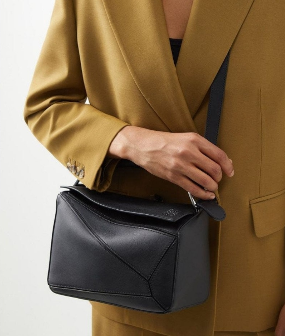 (국내배송) 로에베 애너그램 퍼즐백