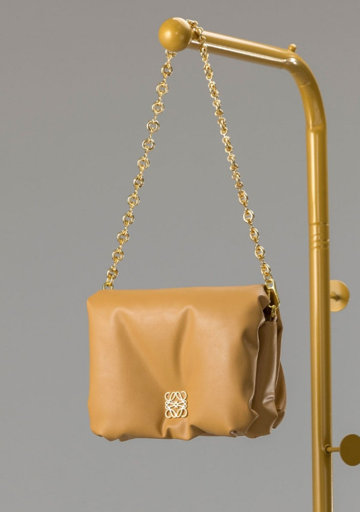 (국내배송) 로에베 퍼퍼 고야백