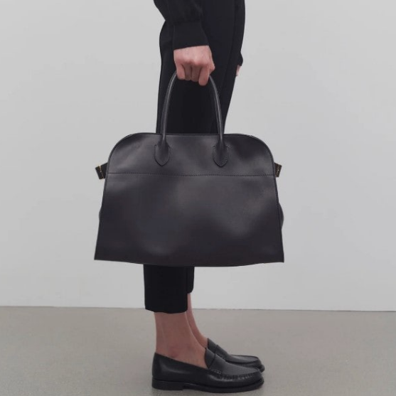 (국내배송) 더 로우 소프트 마고백15