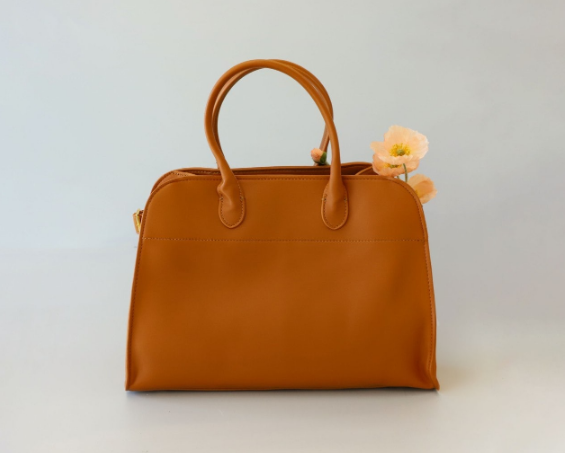 (국내배송) 더 로우 소프트 마고백15