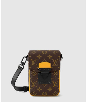 루이비통 S락 버티컬 웨어러블 월릿 크로스백 M82535