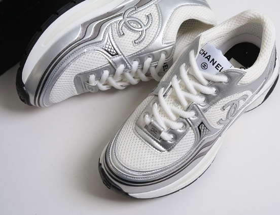 (국내배송) 샤넬 샤식스(Chanel Shasix) CC 여성 스니커즈