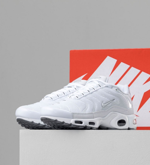 (국내배송) 나이키 에어맥스 플러스 TN 트리플 화이트