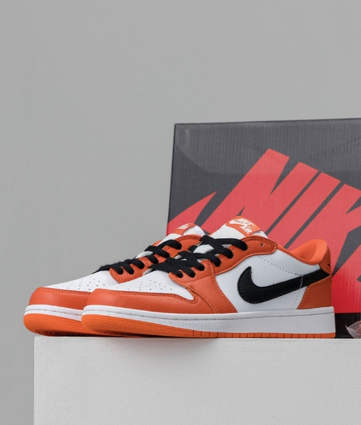 (국내배송) 나이키 조던 1 로우 OG 스타피쉬