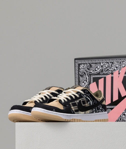 (국내배송) 나이키 x 트래비스 스캇 SB 덩크 로우