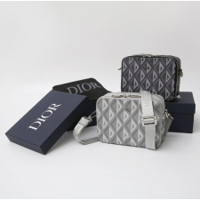 (국내배송) 디올 다이아몬드 스트랩 숄더백