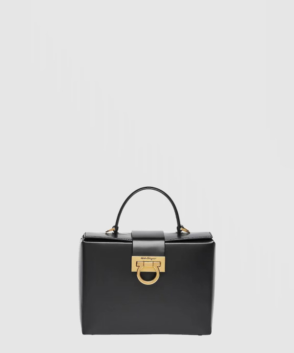 페라가모 트리폴리오 박스 미니백 211981