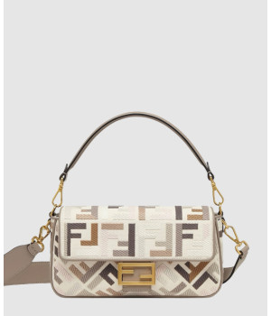 펜디 바게트백 미디움 8BR600