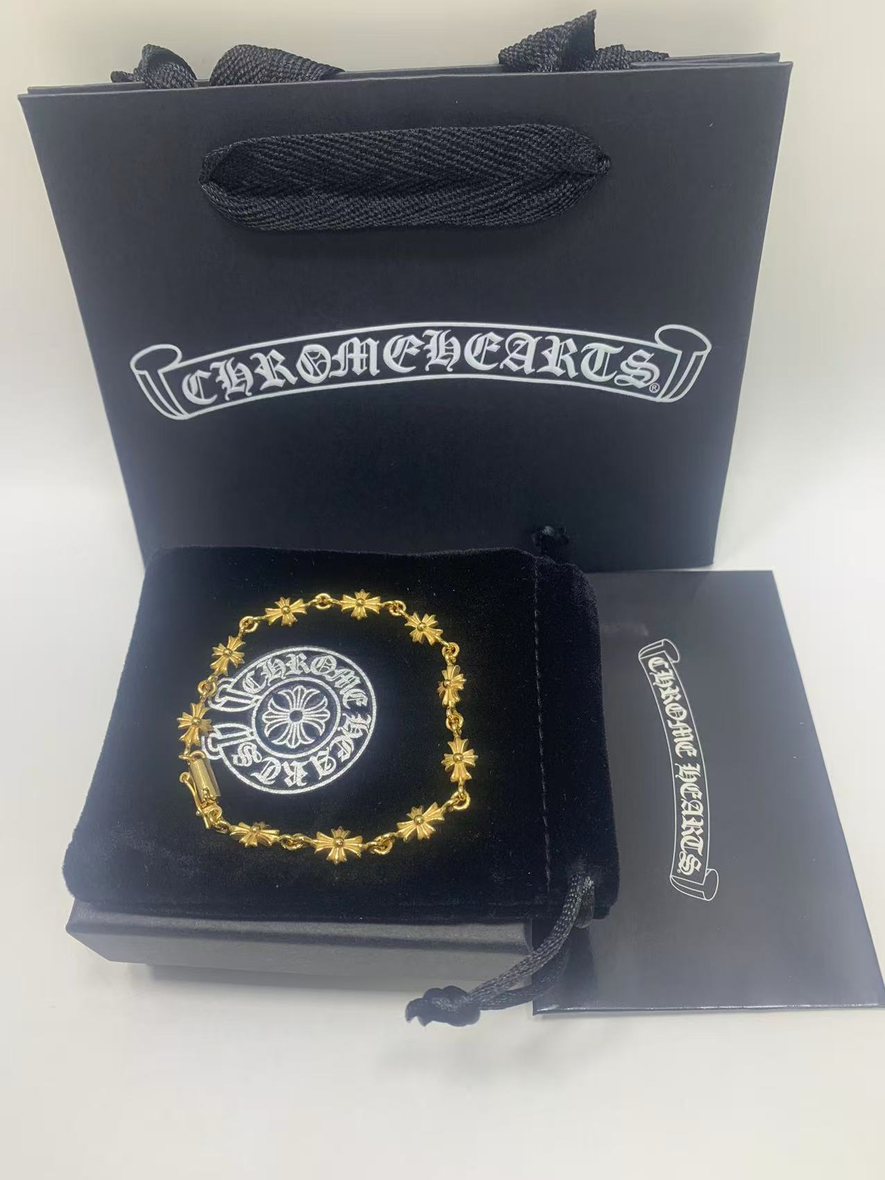 2026년 1월 3일 박*님 크롬하츠 타이니 팔찌 검품 및 출고