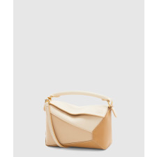 로에베 클래식 카프스킨 미니 퍼즐백