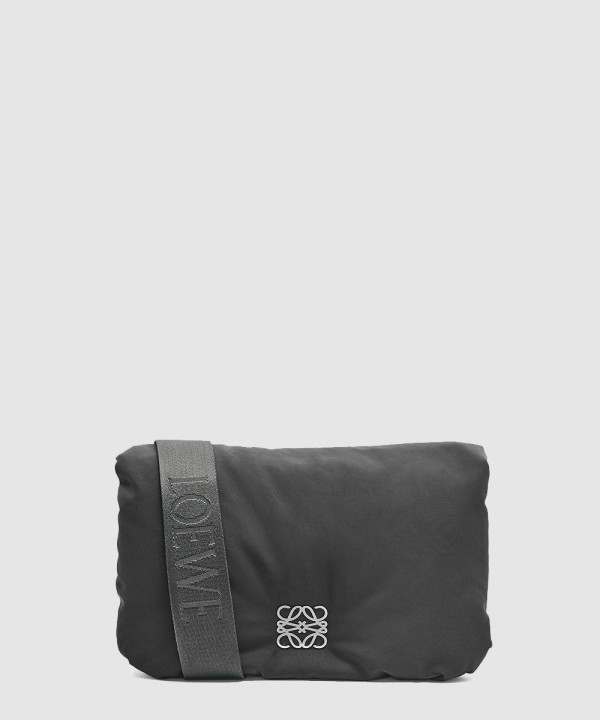 로에베 퍼퍼 고야백 인 나일론