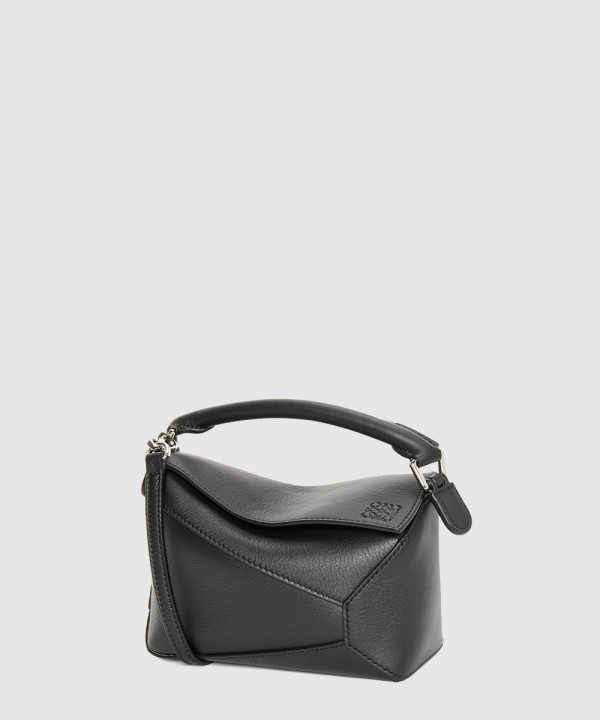 로에베 미니 퍼즐백 클래식 카프스킨