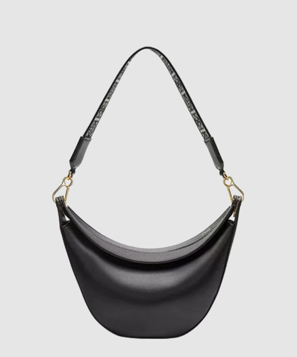 로에베 루나 토트백