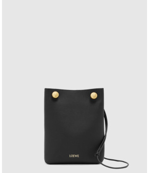 로에베 페블 파우치 인 스무스 카프스킨