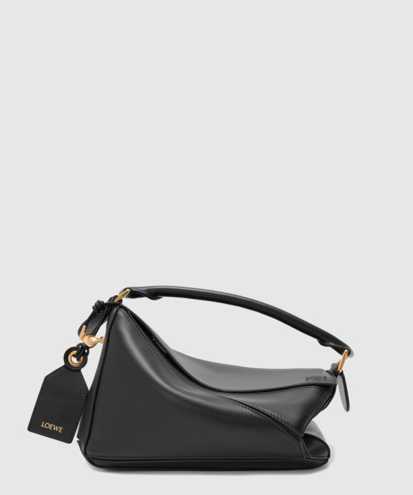 로에베 페더라이트 퍼즐백 인 나파 램스킨