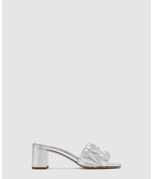 미우미우 마테라쎄 나파 가죽 슬라이드 5XX657