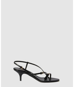 미우미우 버클 장식 에나멜 가죽 샌들 5X342E