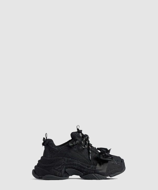 발렌시아가 트리플 S 스니커즈 524039