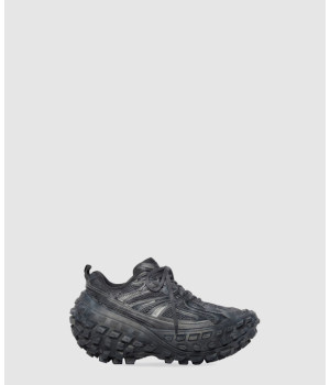 발렌시아가 디펜더 스니커즈 685611