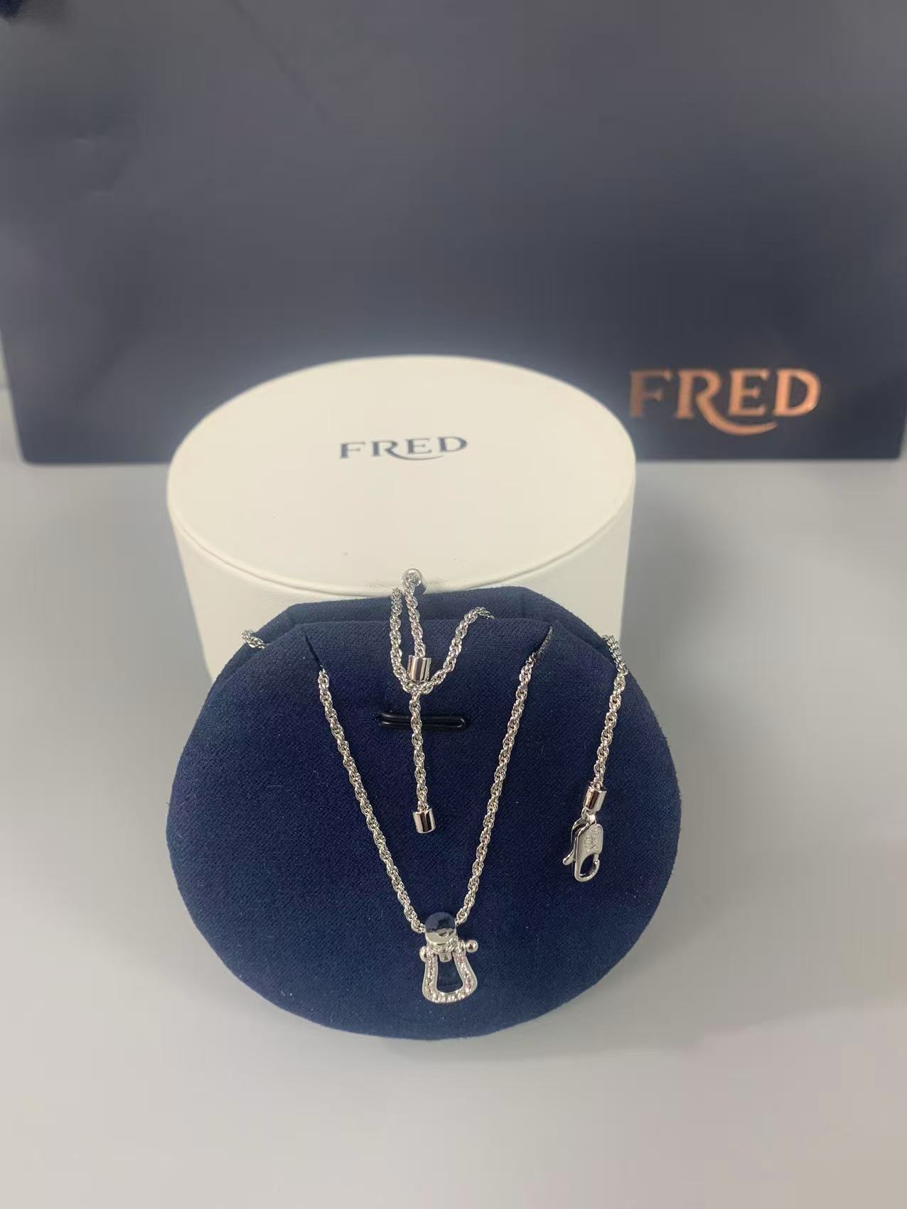 2026년 1월 20일 안*영님 프레드 포스텐 미디엄 목걸이 검품 및 출고