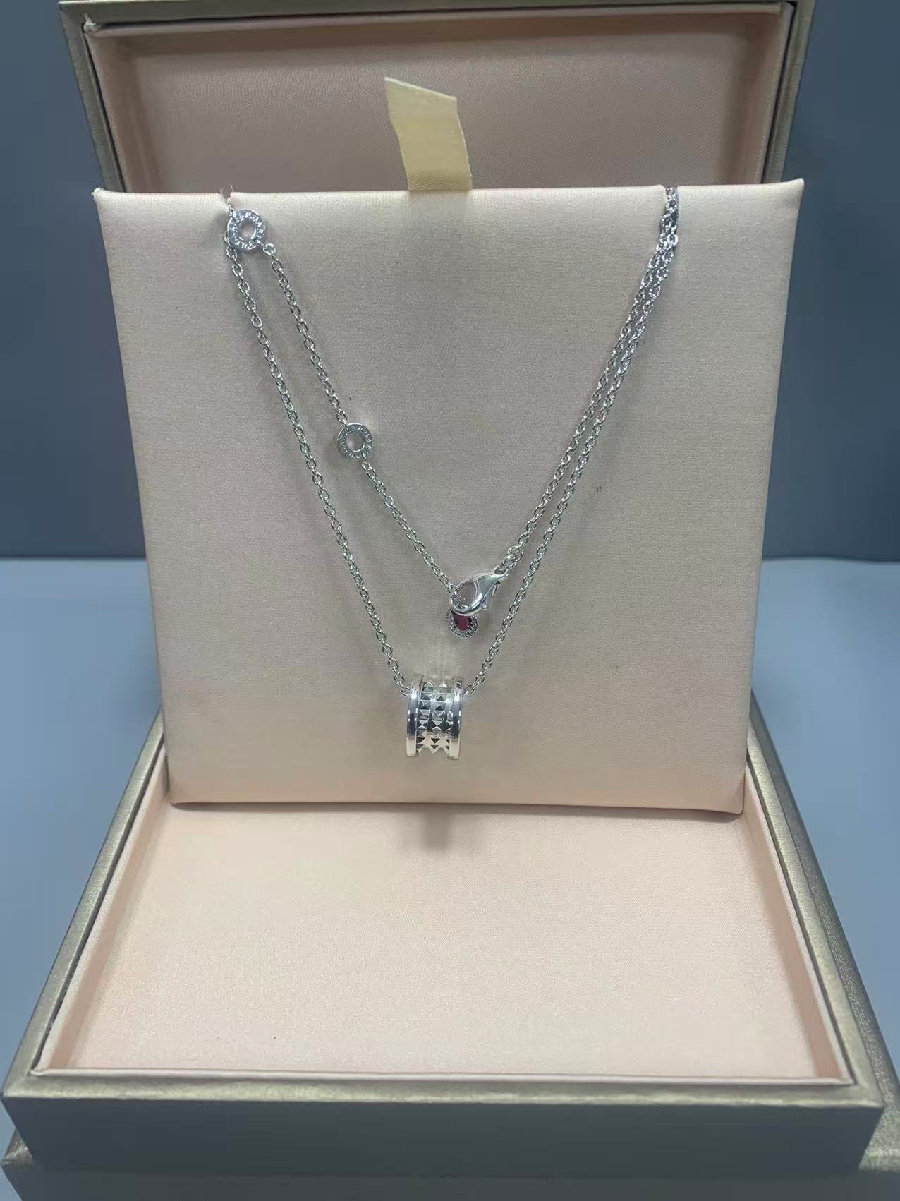 2026년 2월 22일 오*미님 불가리 세이브더칠드런 락 네크리스 검품 및 출고