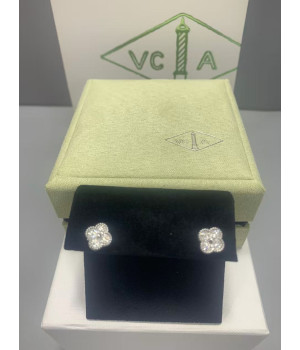 2026년 2월 26일 박*지님 반클리프 스윗 다이아 알함브라 이어링 검품 및 출고