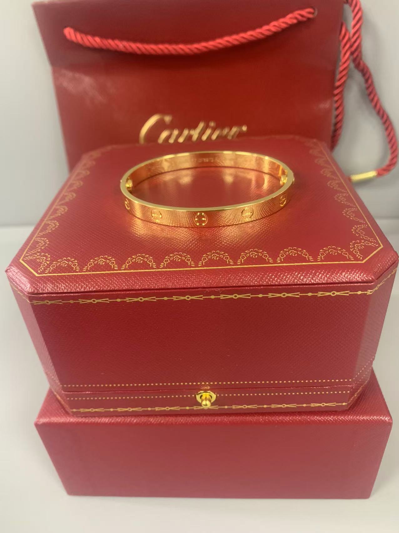 2026년 3월 10일 최*현 님 까르띠에 클래식 러브 브레이슬릿 검품 및 출고